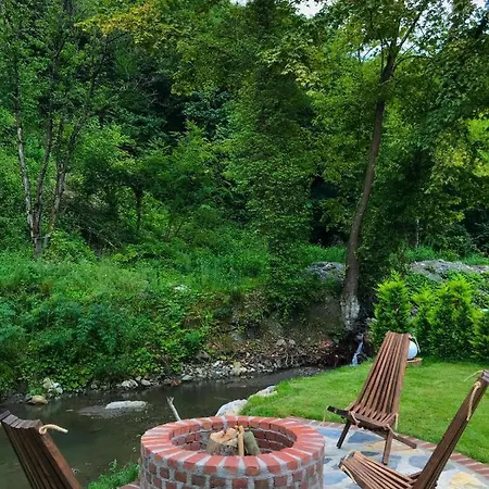 Bls Bungalove * 사판자